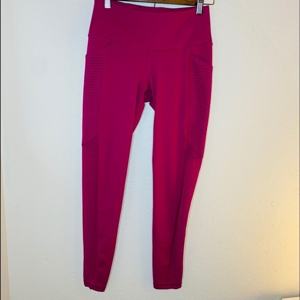 Victoria’s Secret Sport Leggings Mesh sides Sz:S